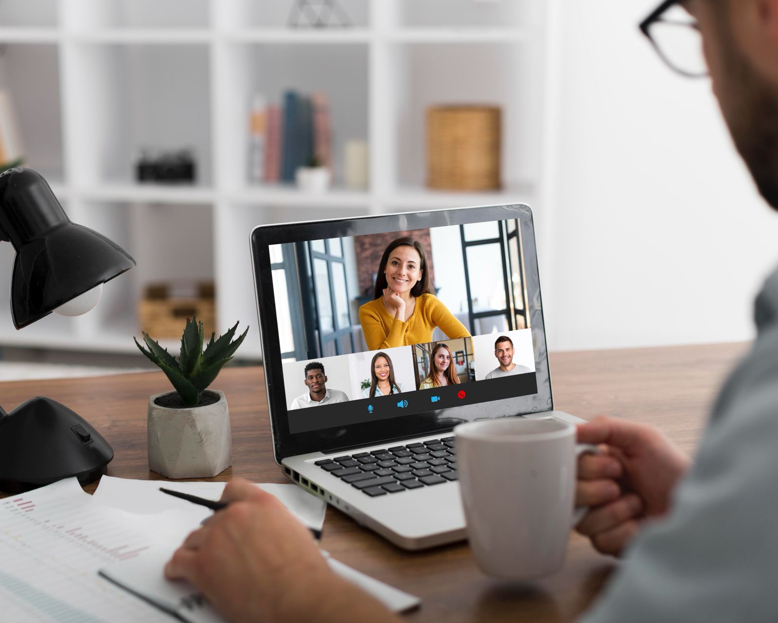Réunions à distance avec des freelances